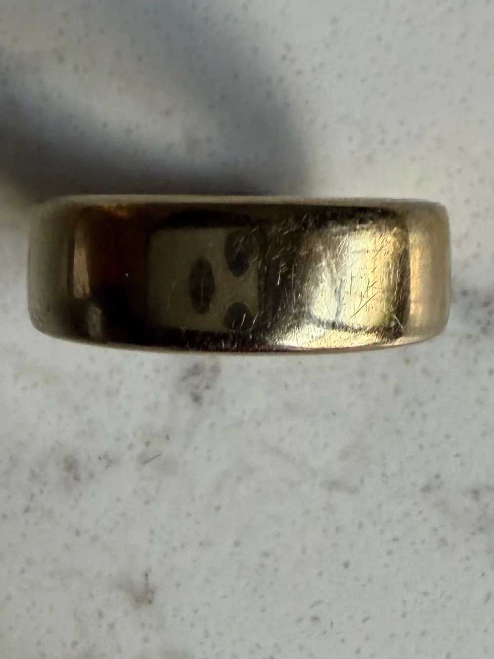 Oura Ring Gen3 Smart Ring in Gold. Size 9